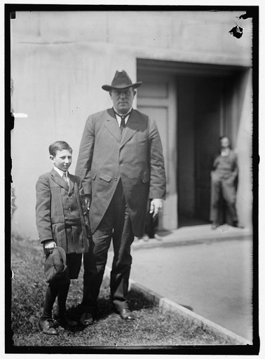 JAMES, OLLIE M. REP. FROM KENTUCKY, 1903-1913; SENATOR, 1913-1918. WITH DOUGLAS E. SEELEY, YOUNGEST SENATE PAGE