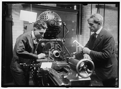 HECOX, C.W. INSTRUCTOR IN MACHINE SHOP, D.C. PUBLIC SCHOOLS. SUPERVISING MFR. OF PRACTICE SHELLS FOR NAVY, AT McKINLEY TRAINING SCHOOL