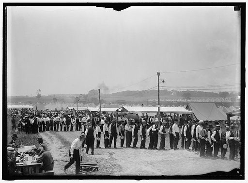 COLONIAL RIFLES. REUNION OF G.A.R. AND CONFEDERATE VETERANS WHO HAD FOUGHT AT GETTYSBURG, ON THE BATTLEFIELD