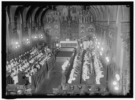DOMINICAN HOUSE OF STUDIES CHAPEL, CATHOLIC UNIVERSITY. THE CHAPEL, INTERIOR