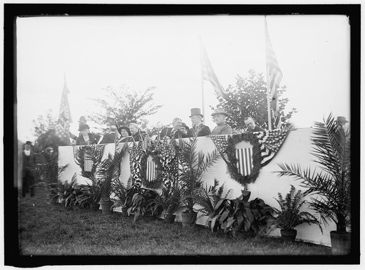 CAVALRY REVIEW BY PRESIDENT WILSON. IN REVIEWING STAND: SEC. WILSON; GARRISON; PRESIDENT WILSON; GENERAL WOOD