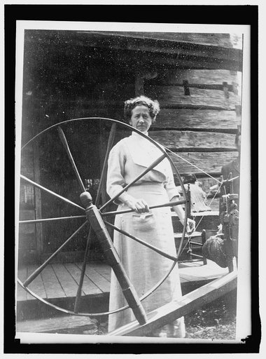 MOUNTAINEERS. MOUNTAIN WOMEN