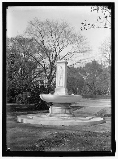 BUTT, ARCHIBALD WILLINGHAM. MILITARY AIDE TO PRESIDENT TAFT. FOUNTAIN IN MEMORY OF BUTT AND MILLET, SOUTH OF WHITE HOUSE