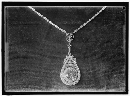 HOUSE OF REPRESENTATIVES. GIFTS TO JESSIE WILSON