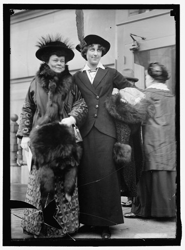 MILHOLLAND, INEZ, SUFFRAGETTE. CENTER, WITH MRS. O.H.P. BELMONT