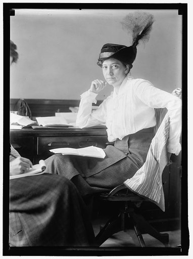 McCORMICK, MRS. MEDILL (RUTH HANNA)