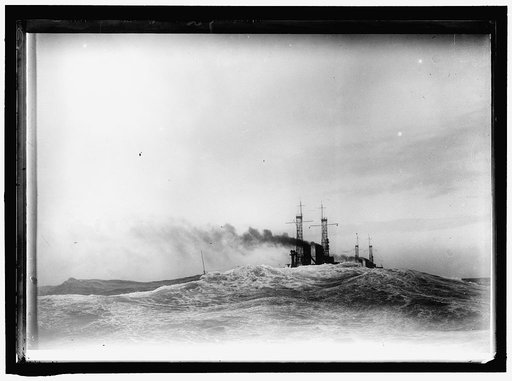 NAVY, U.S. BATTLESHIPS IN STORM AT SEA