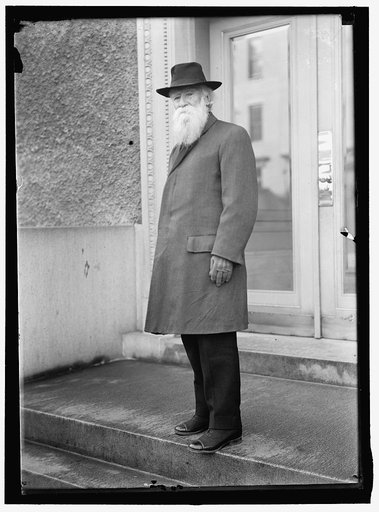 BURROWS [I.E., BURROUGHS], JOHN. FAMOUS NATURALIST