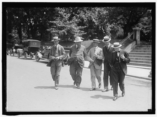 PRESS CORRESPONDENTS WITH SECRETARY LANSING