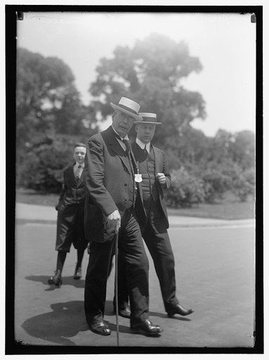 EVERSMAN, JOHN. NEWSPAPERMAN. RIGHT, WITH HALVOR STEEVERSON, REP. FROM MINNESOTA