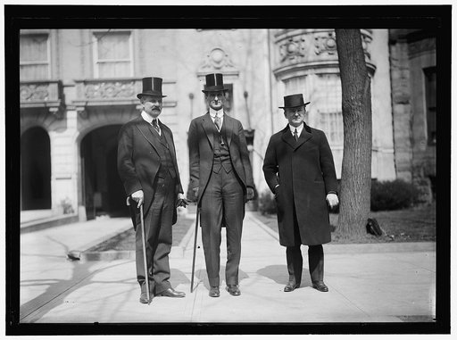 McADOO, WILLIAM GIBBS. SECRETARY OF THE TREASURY, 1913-1921. CENTER, WITH TUMULTY AND HUGH WALLACE