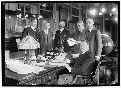 BARNETT, GEORGE, MAJ. GEN., COMMANDANT, U.S.M.C.; BLUE, VICTOR, REAR ADMIRAL, U.S.N.; CHIEF BUR. NAV.; DANIELS, JOSEPHUS, SECRETARY OF THE NAVY, 1913-1921; FECHTELER, A.F., CAPTAIN, U.S.N.; AIDE TO WINTERHALTER, DIVISION OF MATERIAL; FISK, BRADLEY A.; WAR COUNCIL