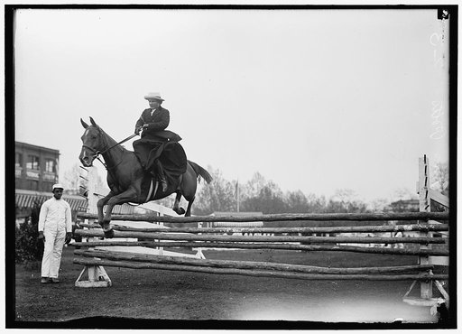 POTTS, MRS. ALAN. HORSE SHOW