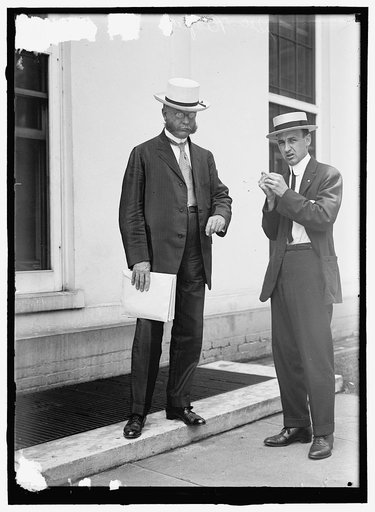 REDFIELD, WILLIAM COX. REP. FROM NEW YORK, 1911-1913; SEC. OF COMMERCE, 1913-1919. LEFT