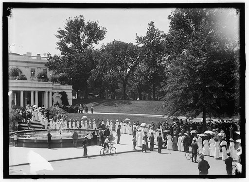 WOMAN SUFFRAGE. FED. OF WOMAN'S CLUBS DELEGATION AT WHITE HOUSE