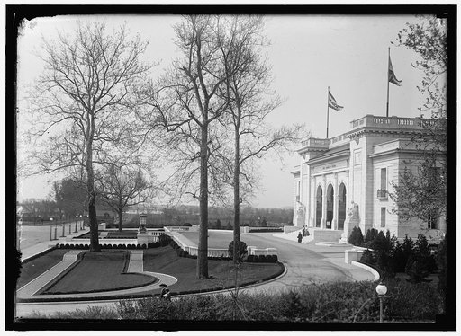 PAN AMERICAN UNION. FRONT OF BUILDING
