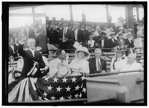 HORSE SHOWS. WILSON; UNIDENTIFIED; MR. AND MRS. JOHN W. DAVIS; SEC. AND MRS. LANSING
