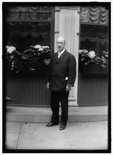 GADDIS, DR. EUGENE