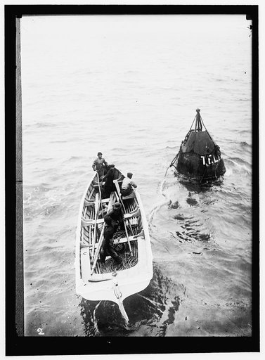 COAST GUARD BUREAU OF TREASURY DEPARTMENT. CUTTER SERVICING A BUOY