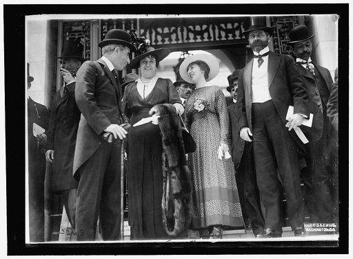 1ST PAN AMERICAN FINANCIAL CONFERENCE, WASHINGTON, D.C., MAY 1915. ARGENTINE MINISTER NAON; MME. PEARSON; MISS PEARSON; SAMUEL HALE PEARSON