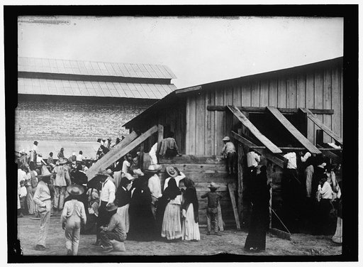 MEXICO. FOOD SUPPLY STATION