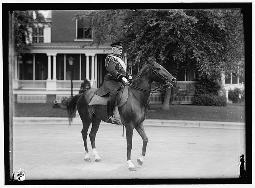 SCOTT, HUGH L., MAJOR GENERAL, U.S.A., CHIEF OF STAFF