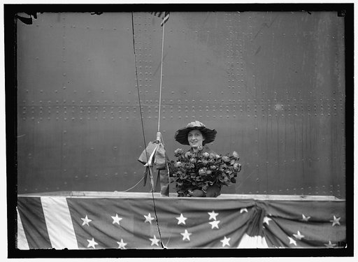 MISSISSIPPI, U.S.S. LAUNCHING AT NEWPORT NEWS. SPONSOR, MISS CAMILLE McBEATH