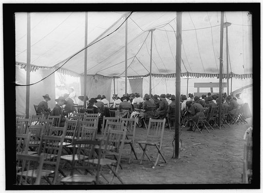 RED CROSS, AMERICAN. WOMEN'S NATIONAL SERVICE SCHOOL; RED CROSS INSTRUCTIONS IN CARE OF SICK. FIRST AID