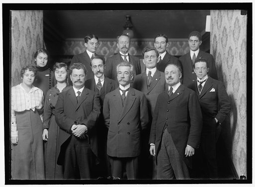 PAN AMERICAN SCIENTIFIC CONGRESS. BRAZILIAN DELEGATION. FRONT: DR. VITAL BRASIL; AMBASSADOR DA GAMA,CHAIRMAN OF THE DELEGATION; ANTONIO CARLOS SIMOENS DA SILVA; JOAQUIN DE OLIVEIRA BOLETHO