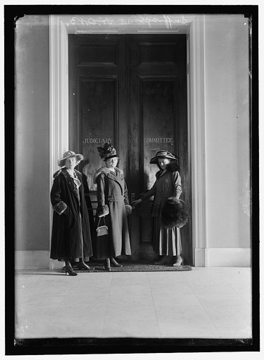 WOMAN SUFFRAGE. GROUP OF SUFFRAGISTS AT HOUSE OFFICE BUILDING