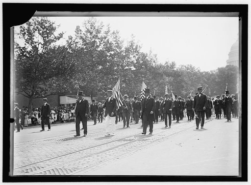 PREPAREDNESS PARADE. PRESIDENT WILSON, WILLIAM F. GUDE, AND RANDOLPH KAUFFMANN LEADING PARADE; AMONG THOSE IN NEXT ROW ARE: REP. JOE ROBINSON AND C.J. COLUMBUS
