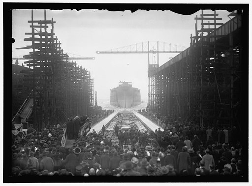 MISSISSIPPI, U.S.S., LAUNCHING AT NEWPORT NEWS. SLIDING DOWN WAYS