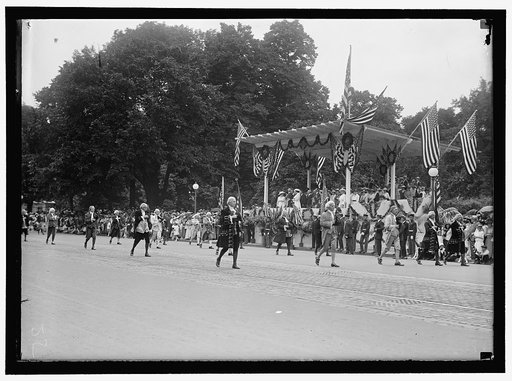 PREPAREDNESS PARADE: COLONIAL UNIT PASSING REVIEWING STAND