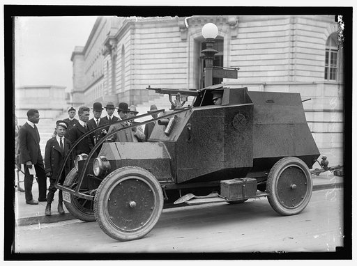 ARMY, U.S. ARMORED CAR