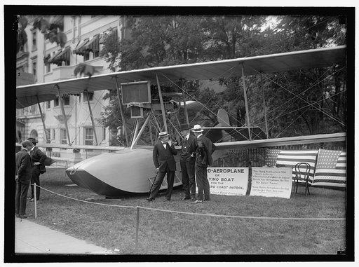 NATIONAL AERO COAST PATROL COMMN.: CURTISS HYDROAEROPLANE OR FLYING BOAT EXHIBITED NEAR HOUSE OFFICE BUILDING. FRANKENFIELD; REP. CURRY; BOWMAN