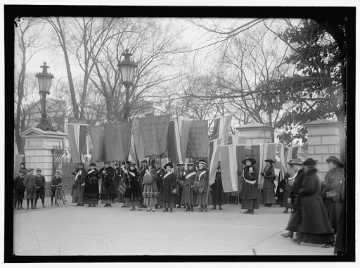 WOMAN SUFFRAGE PICKETS AT WHITE HOUSE