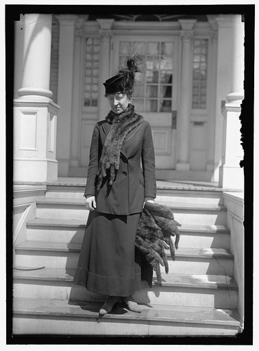 BAKER, MRS. NEWTON D.
