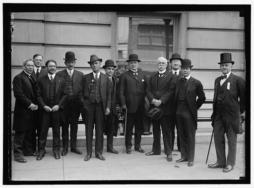 NAVY LEAGUE OF THE U.S. GROUP. COL. ROBERT THOMPSON, 4TH FROM RIGHT