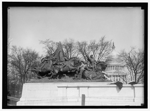 GRANT MEMORIAL AT CAPITOL. CAVALRY GROUP OF STATUARY