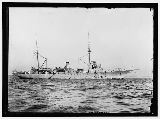 NOKOMIS, U.S.S. CONVERTED YACHT