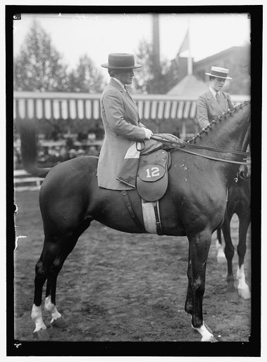 HORSE SHOWS. MRS. AILEEN POTTS