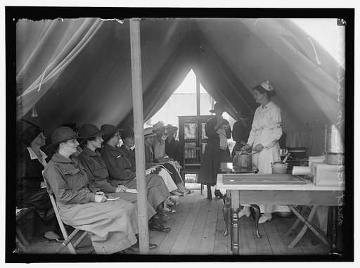 WOMAN'S NATIONAL SERVICE SCHOOL UNDER WOMAN'S SECTION, NAVY LEAGUE. INSTR. BY RED CROSS, DIET KITCHEN
