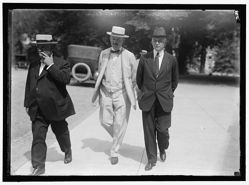HARRISON, FAIRFAX, PRESIDENT, SOUTHERN RAILWAY SYSTEM; CHAIRMAN, SPECIAL COM. ON NATIONAL DEF., AMERICAN RAILWAY ASSOCIATION, 1918. RIGHT, WITH HALE HOLDEN
