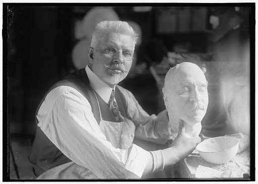 DUNBAR, U.S.J. WITH DEATH MASK OF ADMIRAL DEWEY