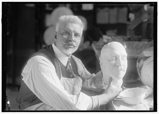 DUNBAR, U.S.J. WITH DEATH MASK OF ADMIRAL DEWEY