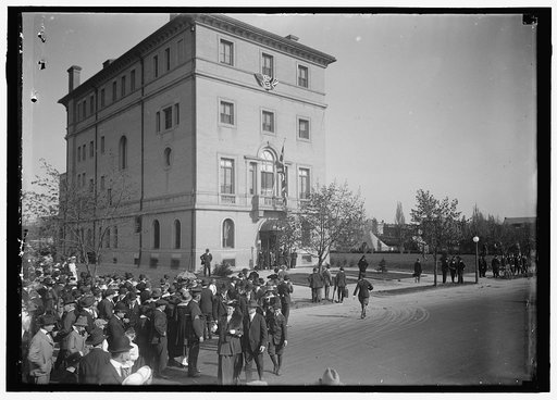 BRITISH COMMISSION TO U.S. ARRIVAL AT LONG RESIDENCE