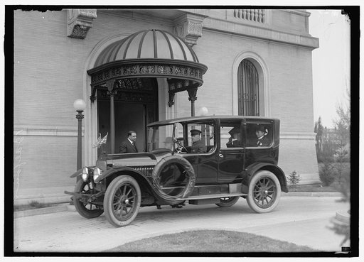 BRITISH COMMISSION TO U.S. AT LONG RESIDENCE