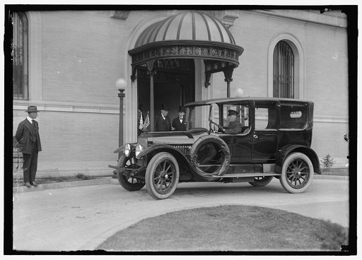 BRITISH COMMISSION TO U.S. AT LONG RESIDENCE