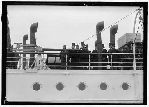 FRENCH COMMISSION TO U.S. ARRIVING AT NAVY YARD ON 'MAYFLOWER'