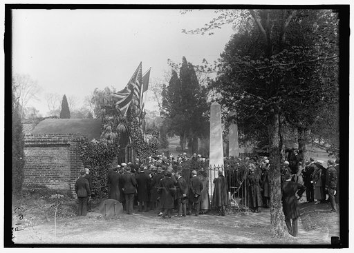 ALLIED COMMISSION TO U.S. AT MOUNT VERNON: GROUPS AT TOMB OF WASHINGTON